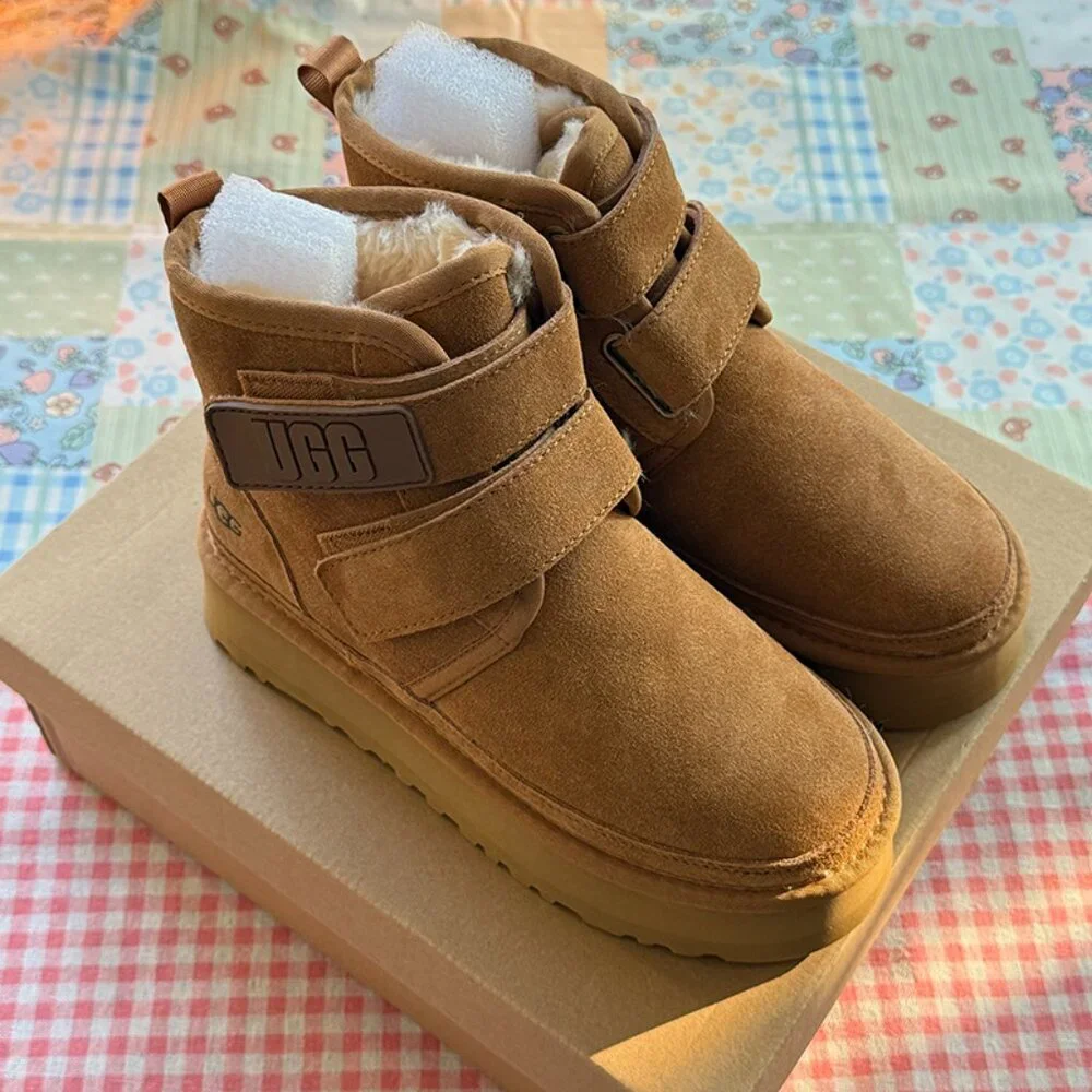 UGG Neumel Platform Chukka Boot In The Chestnut Color - Picture 1 of 9